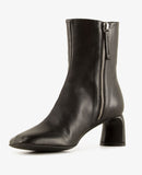 Dara 16 Black
