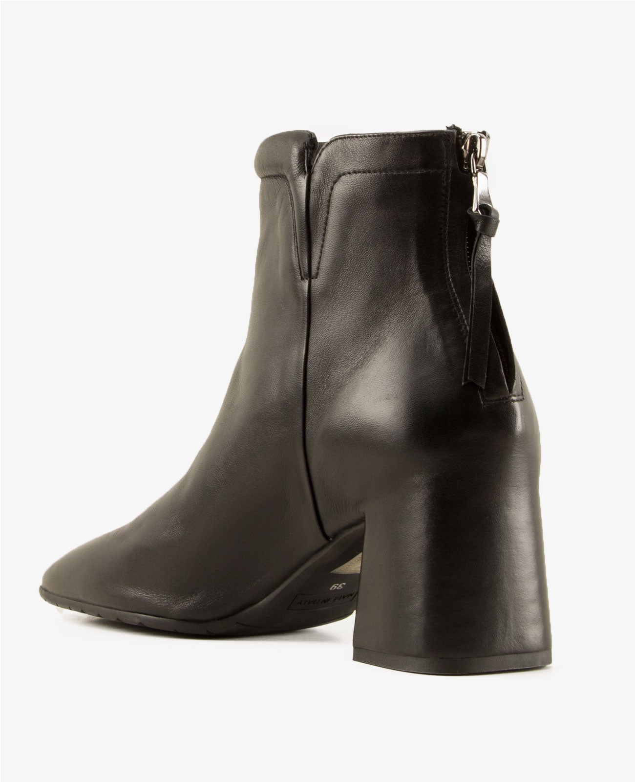 T244 Black