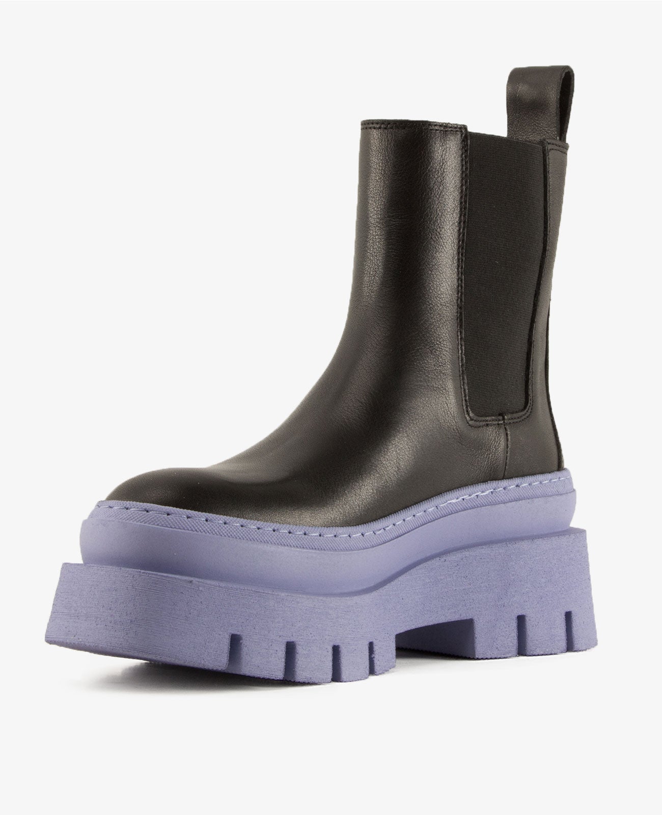 0686 Lilac Black