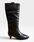 Thore 01 Mustang Black