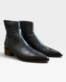3302 Black