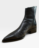 3302 Black