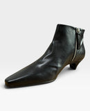 Fern 36 Baron Black