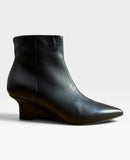 Isra 52 Black