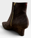 Isra 52 Brown