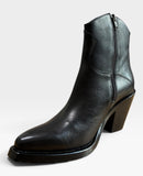 Judy 01 Mustang Black