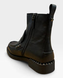Wings Studs 01 Black