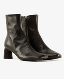 Dara 16 Black