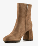 Eclat 02 Fandango Brown